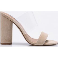 Steve Madden - Sandały. Szare klapki damskie marki Steve Madden, bez wzorów, ze skóry, bez obcasa, na obcasie. W wyprzedaży za 249,90 zł.