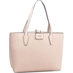Torebka GUESS - HWME64 22150 TPR. Brązowe torebki klasyczne damskie marki Guess, z aplikacjami, ze skóry ekologicznej. Za 599,00 zł.