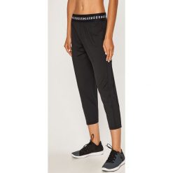 Under Armour - Legginsy sportowe. Czarne spodnie damskie Under Armour, s, bez wzorów, z elastanu. W wyprzedaży za 159,90 zł.