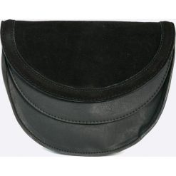 Pepe Jeans - Torebka Missy. Czarne torebki klasyczne damskie marki Pepe Jeans, w paski, z bawełny, małe. W wyprzedaży za 139,90 zł.