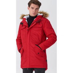 Parka z futrzanym kapturem - Czerwony. Czerwone parki męskie House, s, bez wzorów, z futra. Za 369,99 zł.