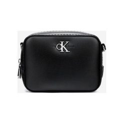 Calvin Klein Mono Cross body bag Czarny. Czarne torebki klasyczne damskie Calvin Klein, w paski, z jeansu, bez dodatków. Za 376,95 zł.