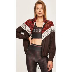 Guess Jeans - Kurtka. Czarne kurtki damskie Guess Jeans, s, z aplikacjami, z poliesteru, krótkie, bez kaptura. Za 399,90 zł.