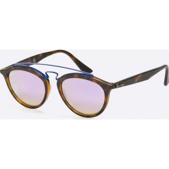 Ray-Ban - Okulary RB4257.6266B0. Pomarańczowe okulary przeciwsłoneczne damskie marki Ray-Ban, owalne. W wyprzedaży za 549,90 zł.