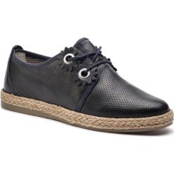 Espadryle QUAZI - QZ-12-02-000080 107. Niebieskie espadryle damskie QUAZI, bez wzorów, ze skóry, bez obcasa, na płaskiej podeszwie. W wyprzedaży za 149,00 zł.