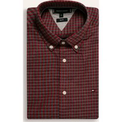 Tommy Hilfiger - Koszula. Czerwone koszule męskie TOMMY HILFIGER, m, bez wzorów, z bawełny, casualowe, button down, z długim rękawem. W wyprzedaży za 269,90 zł.