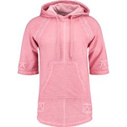 Koszulki polo: Black Kaviar SREEK Tshirt z nadrukiem pink