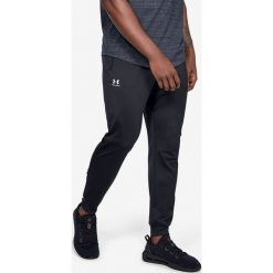 Under Armour Sportstyle Spodnie dresowe Czarny. Czarne spodnie męskie Under Armour, xxl, bez wzorów, z poliesteru. Za 292,95 zł.