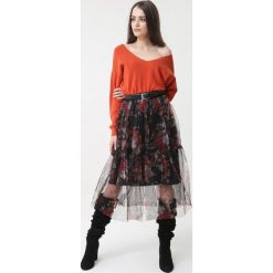 Czarno-Czerwona Spódnica Tempbam. Czarne spódniczki damskie Born2be, s, bez wzorów, z koronki, eleganckie, midi, ołówkowe. Za 99,99 zł.