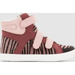 Wysokie trampki, nadruk imitujący skórę tygrysa. Różowe buty dziewczęce sportowe La Redoute Collections, w paski, ze skóry, z paskami. Za 105,00 zł.