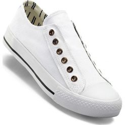 Sneakersy bonprix biały. Białe buty sportowe damskie bonprix, z bawełny. Za 54,99 zł.