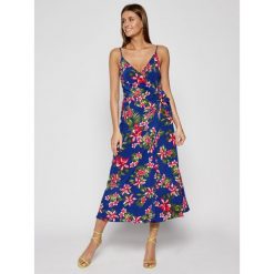 Sukienka letnia TOMMY HILFIGER Hallie Wrap Slip Dress WW0WW25619. Sukienki damskie TOMMY HILFIGER, na lato, bez wzorów, z wiskozy, bez kołnierzyka, bez rękawów. W wyprzedaży za 399,00 zł.