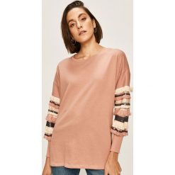Answear - Bluza. Różowe bluzy damskie ANSWEAR, s, z aplikacjami, z bawełny, bez rękawów, bez kaptura. W wyprzedaży za 89,90 zł.