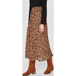 Vero Moda - Spódnica. Różowe spódniczki damskie Vero Moda, s, bez wzorów, z poliesteru, z podwyższonym stanem, maxi, rozkloszowane. W wyprzedaży za 139,90 zł.