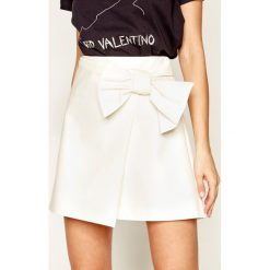 Spódnica trapezowa Red Valentino TR0RAD85. Brązowe spódniczki damskie Red Valentino, bez wzorów, z elastanu, mini, trapezowe. Za 999,00 zł.