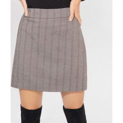 Spódnica mini - Czarny. Czarne spódniczki damskie Mohito, bez wzorów, mini. Za 79,99 zł.