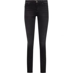 Jeansy Slim Fit Armani Exchange 6GYJ01 Y2MFZ 0204. Czarne jeansy damskie Armani Exchange. W wyprzedaży za 249,00 zł.