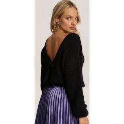 Czarny Sweter Shirinrelle. Czarne swetry damskie Renee, s, bez wzorów, casualowe, bez rękawów, bez kaptura. Za 149,99 zł.