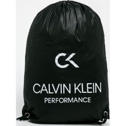 Calvin Klein Performance - Plecak. Szare plecaki damskie Calvin Klein Performance, z nadrukiem, z nylonu. W wyprzedaży za 129,90 zł.