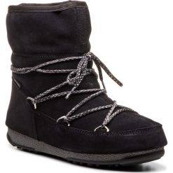 Śniegowce MOON BOOT - W.E. Low Suede WP. 24008300001 Nero. Czarne kozaki damskie marki Moon Boot, na zimę, ze skóry, bez zapięcia. W wyprzedaży za 549,00 zł.