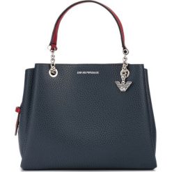 Emporio Armani Torebka Niebieski. Niebieskie torebki klasyczne damskie Emporio Armani, w paski, z materiału, bez dodatków. Za 865,95 zł.