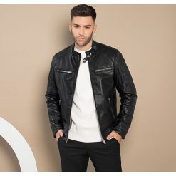 Męska skórzana kurtka motocyklowa. Czarne kurtki męskie Wittchen, m, w paski, ze skóry, bez kaptura. W wyprzedaży za 599,90 zł.