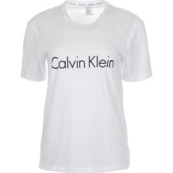 Calvin Klein T-shirt damski L biały. Białe koszulki damskie l, z bawełny. Za 169,00 zł.