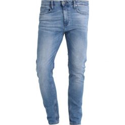 Pier One Jeansy Slim Fit light blue. Niebieskie rurki męskie Pier One. Za 129,00 zł.