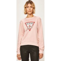 Guess Jeans - Bluza. Czerwone bluzy damskie Guess Jeans, s, z aplikacjami, z bawełny, bez rękawów, bez kaptura. W wyprzedaży za 239,90 zł.