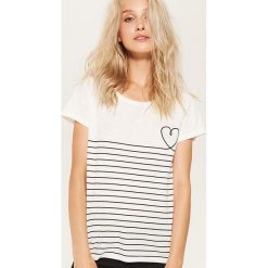 T-shirty damskie: Koszulka w paski - Kremowy
