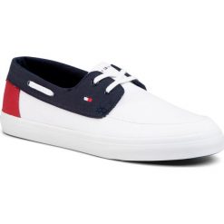 Tenisówki TOMMY HILFIGER - Seasonal Cre Boat Shoe Sneaker FM0FM02760 White YBS. Białe półbuty męskie TOMMY HILFIGER, na co dzień, bez wzorów, z gumy, klasyczne, bez zapięcia. Za 299,00 zł.