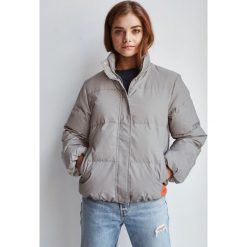 Calvin Klein Jeans - Kurtka puchowa. Szare bomberki damskie Calvin Klein Jeans, l, z jeansu. Za 1149,00 zł.