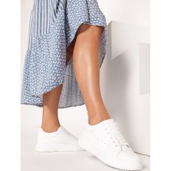 Białe Sneakersy Sireireida. Białe sneakersy damskie Born2be, z jeansu. Za 89,99 zł.