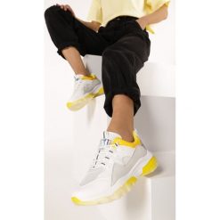 Żółte Sneakersy Idaise. Białe sneakersy damskie Born2be. Za 99,99 zł.