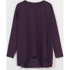 Bluzka oversize z lyocellu -. Bluzki damskie Mohito, s, bez wzorów, z lyocellu, bez kołnierzyka, bez rękawów. Za 59,99 zł.