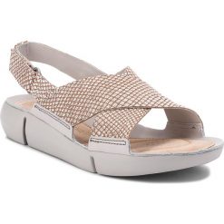 Sandały CLARKS - Tri Chloe 261312944 Metallic. Szare klapki damskie Clarks, bez wzorów, ze skóry, bez obcasa. W wyprzedaży za 259,00 zł.