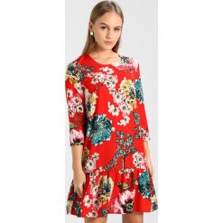 Only Petite ONLKATEHRINE PARKI 3/4 DRESS Sukienka letnia flame scarlet. Czerwone parki damskie marki Only Petite, na lato, z poliesteru, petite. W wyprzedaży za 134,10 zł.