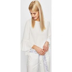 Trussardi Jeans - Bluzka. Białe bluzki damskie Trussardi Jeans, bez wzorów, z poliesteru, z okrągłym kołnierzem, bez rękawów. W wyprzedaży za 319,90 zł.