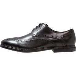 Clarks BANBURY LIMIT Eleganckie buty black. Czarne buty wizytowe męskie Clarks, z materiału, na sznurówki. Za 419,00 zł.