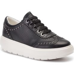 Sneakersy GEOX - D Kaula F D92ANF 00085 C9999 Black. Czarne półbuty damskie Geox, ze skóry. W wyprzedaży za 389,00 zł.