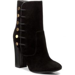 Botki GUESS - Lucena 2 FLCN23 SUE10 BLA. Czarne buty zimowe damskie Guess, z materiału. W wyprzedaży za 489,00 zł.