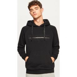 Bluza z kapturem - Czarny. Czarne bejsbolówki męskie Reserved, l, z kapturem. Za 69,99 zł.