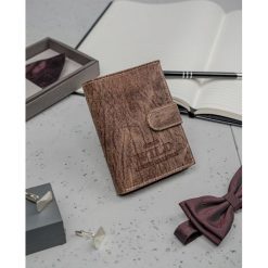 Ekskluzywny skórzany męski portfel skóra naturalna. Portfele męskie ALWAYS WILD, bez wzorów, ze skóry. Za 49,90 zł.