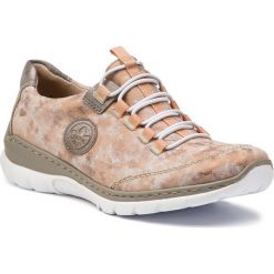 Sneakersy RIEKER - L3253-31 Rosa. Różowe półbuty damskie marki Rieker, na co dzień, bez wzorów, ze skóry ekologicznej, bez obcasa, na płaskiej podeszwie, bez zapięcia. Za 259,00 zł.