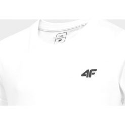 T-shirt chłopięcy (122-164) JTSM201 - biały. Białe t-shirty chłopięce z materiału. Za 24,99 zł.