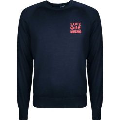 Love Moschino Sweter. Swetry męskie Love Moschino, z nadrukiem, z dzianiny, z okrągłym kołnierzem, bez kaptura. Za 459,00 zł.