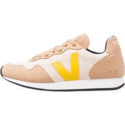 Trampki damskie slip on: Veja Tenisówki i Trampki natural/miel/gold/yellow