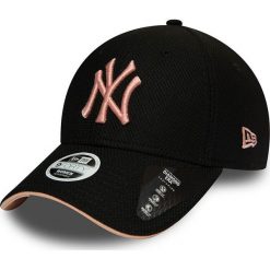 New Era - Czapka. Czarne czapki damskie New Era, z aplikacjami, z poliesteru. Za 119,90 zł.