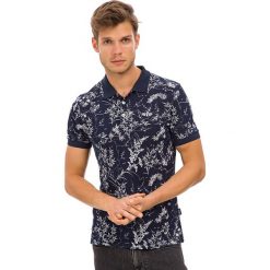 Koszulka polo w kolorze granatowo-kremowym. Niebieskie koszulki polo męskie GALVANNI, m, bez wzorów, polo, bez rękawów. W wyprzedaży za 74,95 zł.