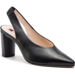 Sandały HÖGL - 7-107600 Black 0100. Czarne klapki damskie HÖGL, bez wzorów, ze skóry, bez obcasa, na obcasie. W wyprzedaży za 369,00 zł.